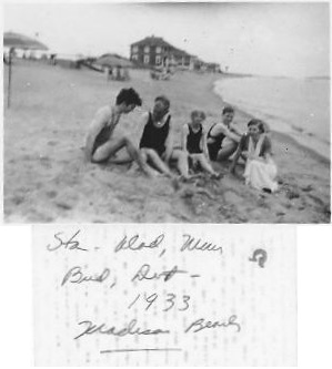 1933-familymadisonbch1.jpg (29875 bytes)